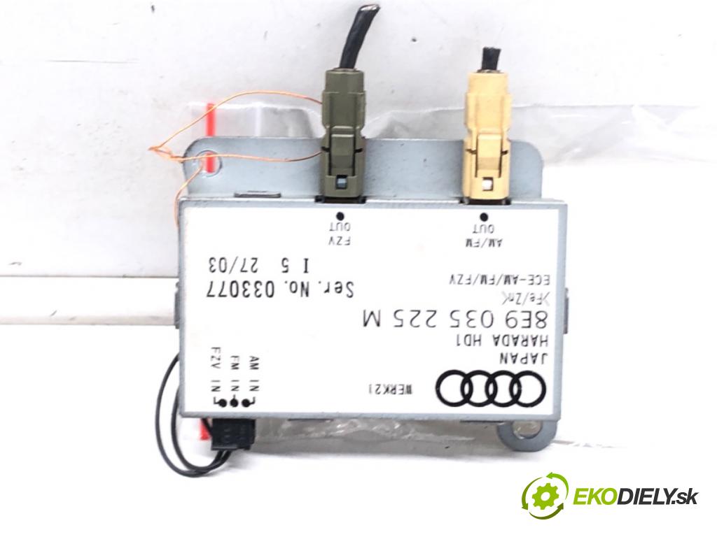 AUDI A4 B6 Avant (8E5) 2000 - 2005    1.9 TDI 96 kW [130 KM] olej napędowy 2001 - 2004  Zosilňovač Antenní: 8E9035225M (Zosilňovače)