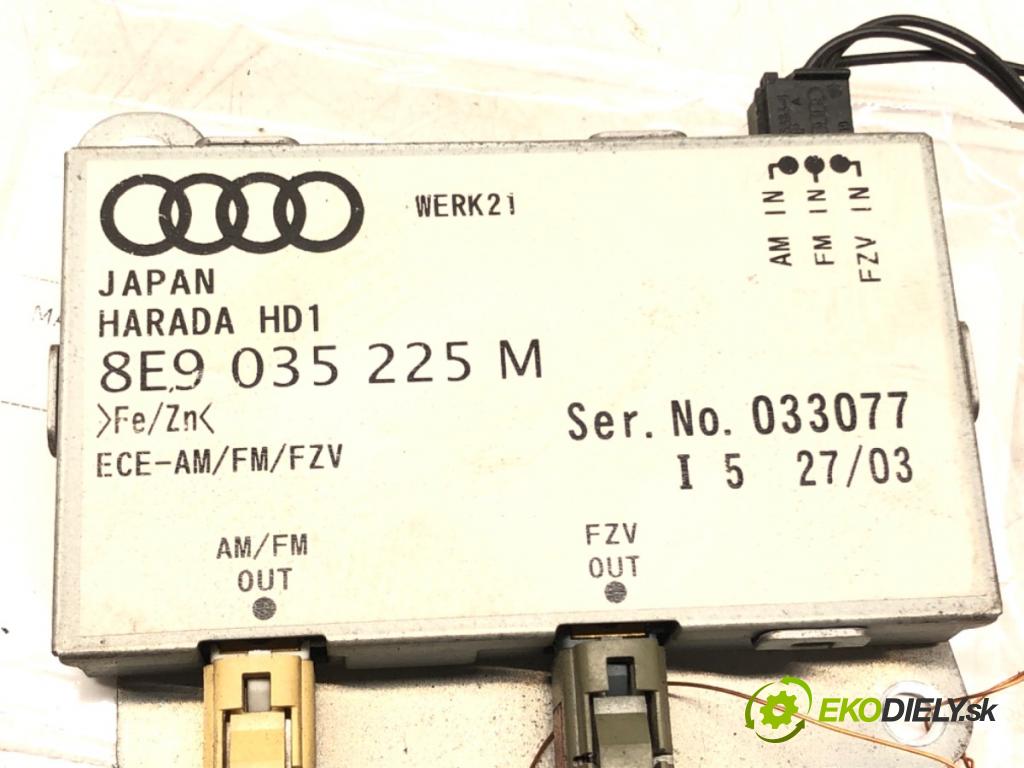 AUDI A4 B6 Avant (8E5) 2000 - 2005    1.9 TDI 96 kW [130 KM] olej napędowy 2001 - 2004  Zosilňovač Antenní: 8E9035225M (Zosilňovače)