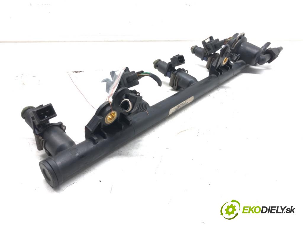 FORD FIESTA V (JH_, JD_) 2001 - 2014    1.3 51 kW [69 KM] benzyna 2001 - 2008  Lišta vstrekovacia 2NIU-9D280-CB (Vstrekovacie lišty)