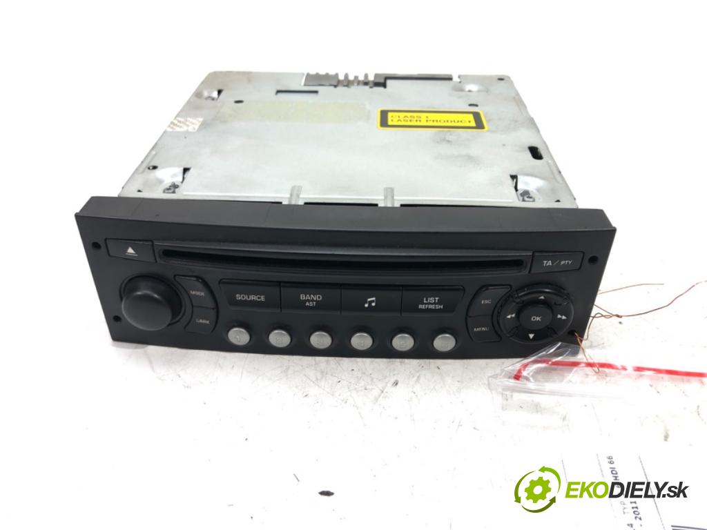 CITROEN C4 I (LC_) 2004 - 2014    1.6 HDi 66 kW [90 KM] olej napędowy 2004 - 2011  RADIO  (Audio zariadenia)