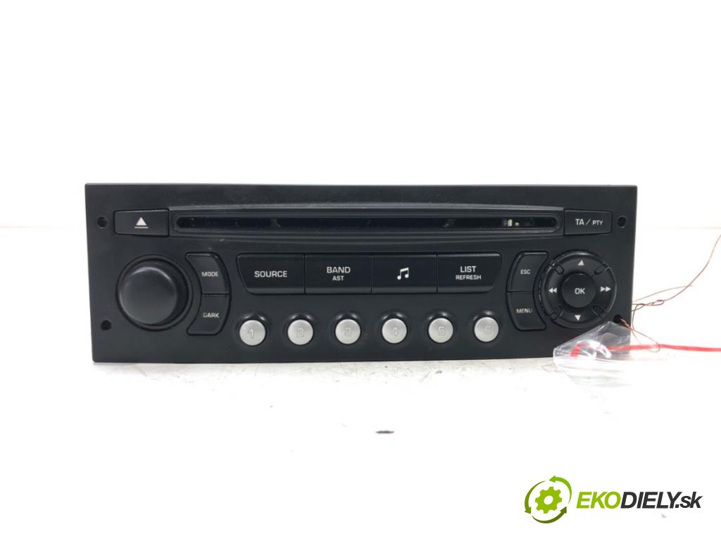 CITROEN C4 I (LC_) 2004 - 2014    1.6 HDi 66 kW [90 KM] olej napędowy 2004 - 2011  RADIO  (Audio zariadenia)