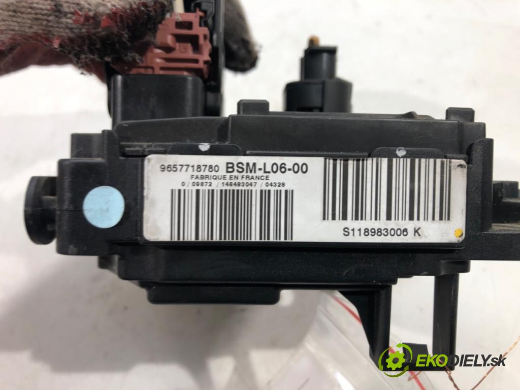 CITROEN C4 I (LC_) 2004 - 2014    1.6 HDi 66 kW [90 KM] olej napędowy 2004 - 2011  Modul BSM 9657718780 (Ostatné)