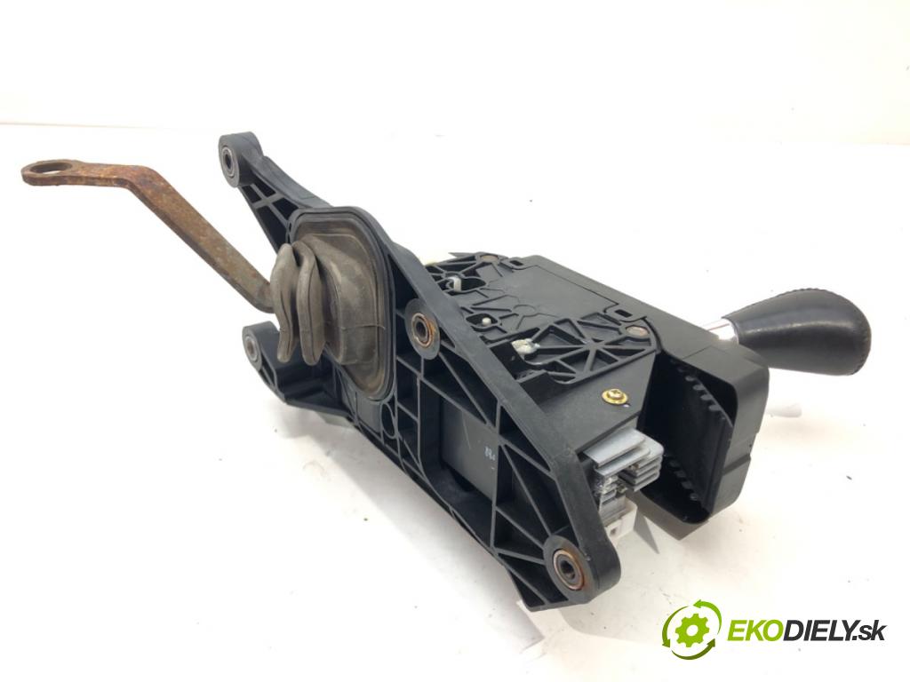 LEXUS GS (_S16_) 1997 - 2004    300 (JZS160_) 161 kW [219 KM] benzyna 2000 - 2004  Kulisa 33521-30290 (Rýchlostné páky / kulisy)