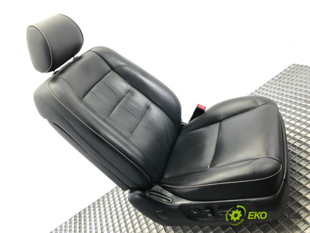 LEXUS GS (_S16_) 1997 - 2004    300 (JZS160_) 161 kW [219 KM] benzyna 2000 - 2004  Sedadlo pravy predný
