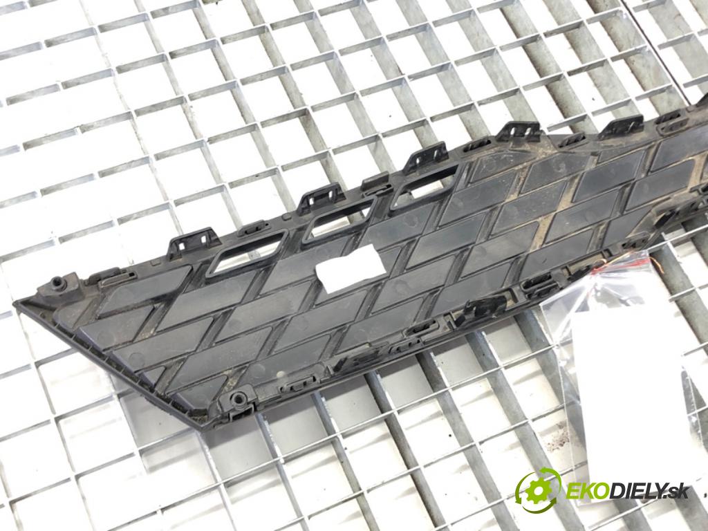 KIA RIO IV (YB, SC, FB) 2017 - 2022    1.4 74 kW [101 KM] benzyna 2017 - 2022  mřížka maska 86350H8000 (Mřížky (masky) chladičů)