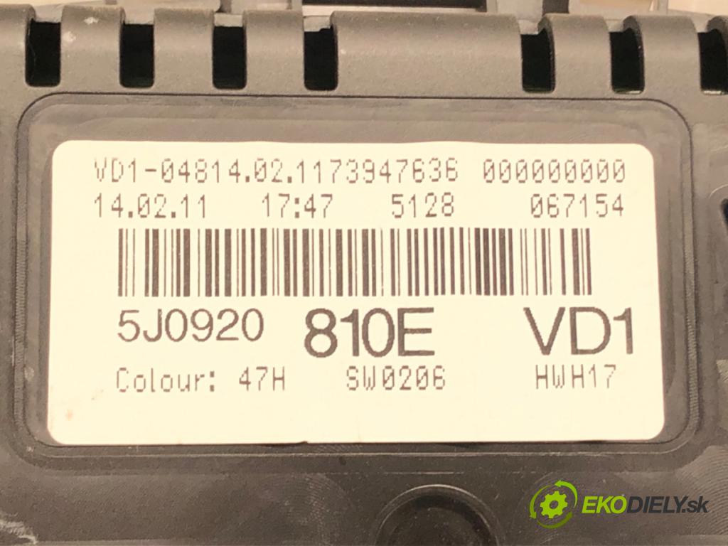 SKODA FABIA II (542) 2006 - 2014    1.2 TSI 63 kW [86 KM] benzyna 2010 - 2014  Prístrojovka 5J0920810E (Prístrojové dosky, displeje)