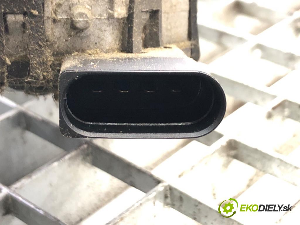 AUDI A3 (8L1) 1996 - 2006    1.9 TDI 96 kW [130 KM] olej napędowy 2000 - 2003  Mechanizmus stieračov predný 1J1955113B (Motorčeky stieračov predné)