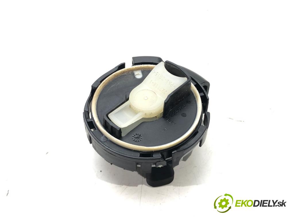 VW PASSAT B8 (3G2, CB2) 2014 - 2022    ---  Snímač nárazu 3Q0959354 (Snímače nárazu)