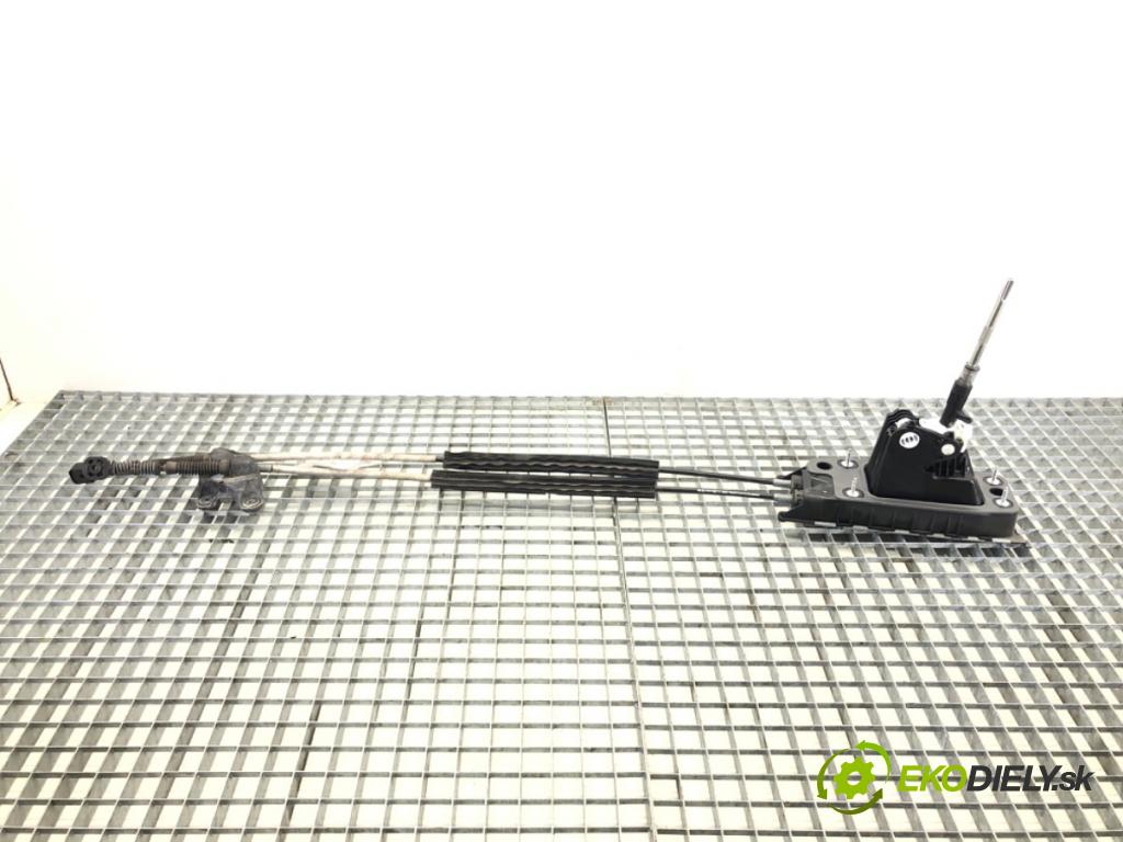 VW PASSAT B8 (3G2, CB2) 2014 - 2022    2.0 TDI 110 kW [150 KM] olej napędowy 2014 - 2022  Kulisa 3Q0711049H (Rýchlostné páky / kulisy)