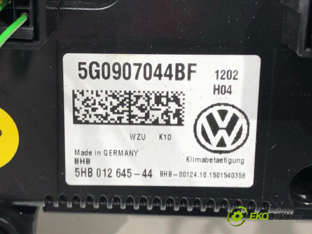 VW PASSAT B8 (3G2, CB2) 2014 - 2022    ---  Panel ovládania kúrenia 5G0907044BF (Prepínače, spínače, tlačidlá a ovládače kúrenia)