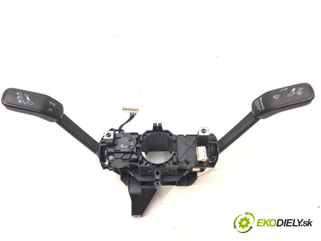 VW PASSAT B8 (3G2, CB2) 2014 - 2022    ---  Prepínač kombinovaný 5Q0953502 3Q0953521 (Prepínače, spínače, tlačidlá a ovládače kúrenia)