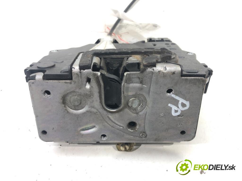 FIAT GRANDE PUNTO (199_) 2005 - 2022 1.4 (199AXB11, 199AXB1A, 199BXB1A, 199AXL1A) 57 kW zámok dveře pravý přední část 51797558