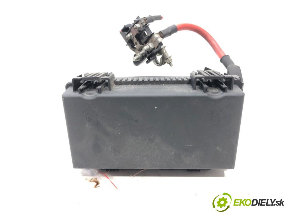 FIAT GRANDE PUNTO (199_) 2005 - 2022    1.4 (199AXB11, 199AXB1A, 199BXB1A, 199AXL1A) 57 kW  Modul 51736451 (Ostatné)