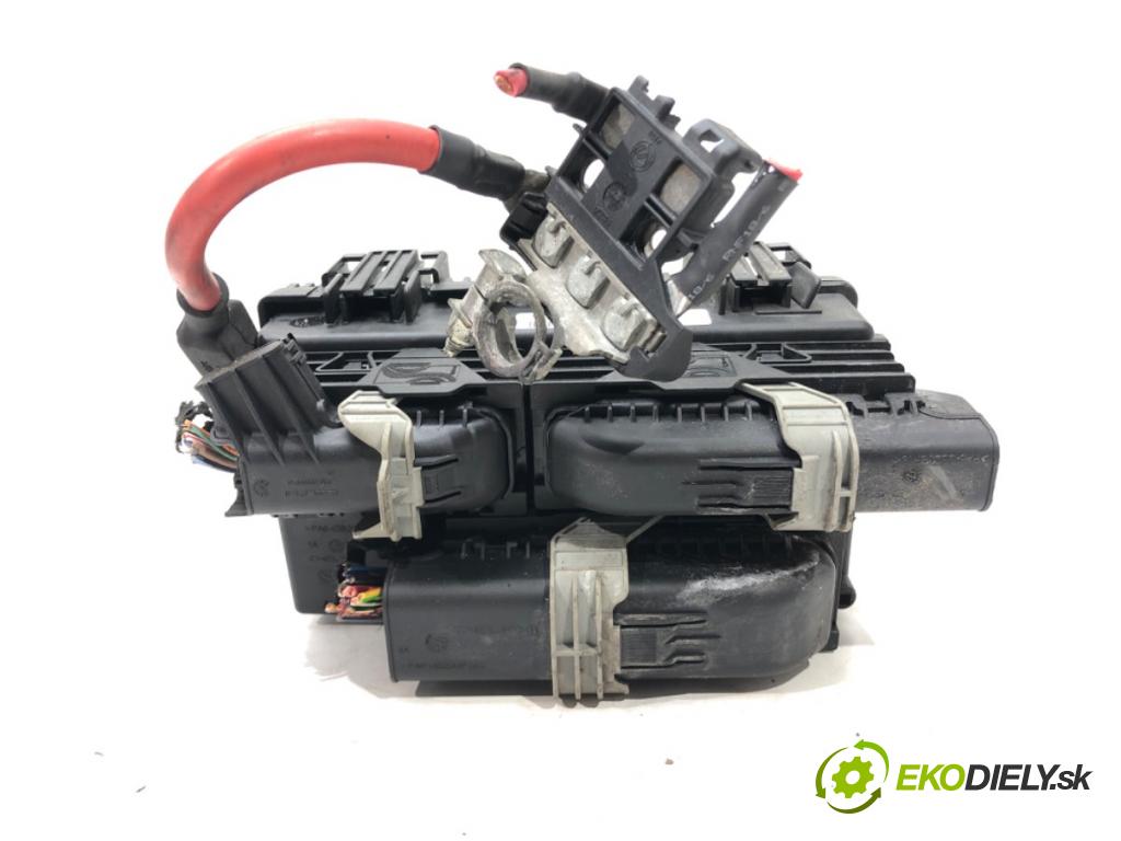 FIAT GRANDE PUNTO (199_) 2005 - 2022    1.4 (199AXB11, 199AXB1A, 199BXB1A, 199AXL1A) 57 kW  Modul 51736451 (Ostatné)