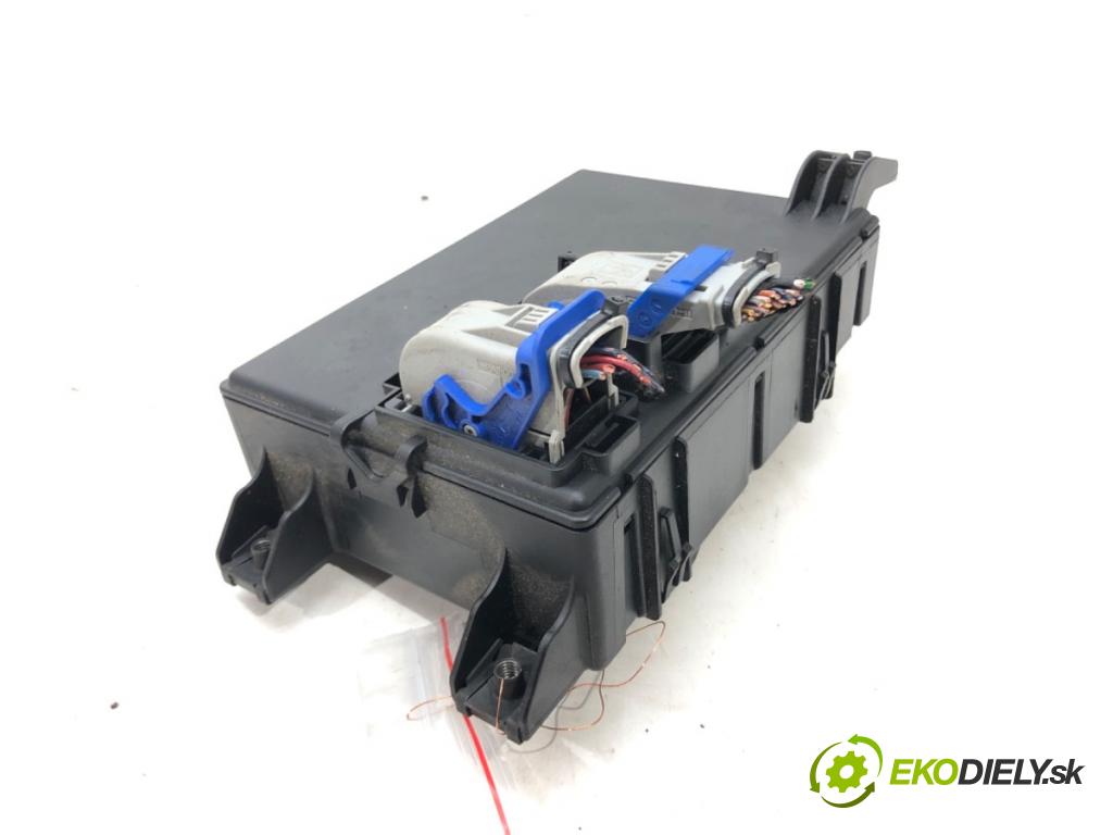 FIAT GRANDE PUNTO (199_) 2005 - 2022    1.4 (199AXB11, 199AXB1A, 199BXB1A, 199AXL1A) 57 kW  modul BSI 00517986150 (Pojistkové skříňky)