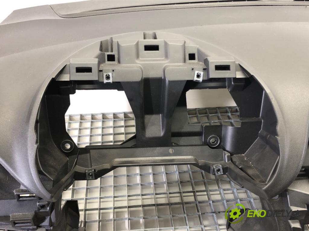 FIAT PUNTO EVO (199_) 2008 - 2022    1.2 51 kW [69 KM] benzyna 2009 - 2012  Palubná doska  (Palubné dosky)