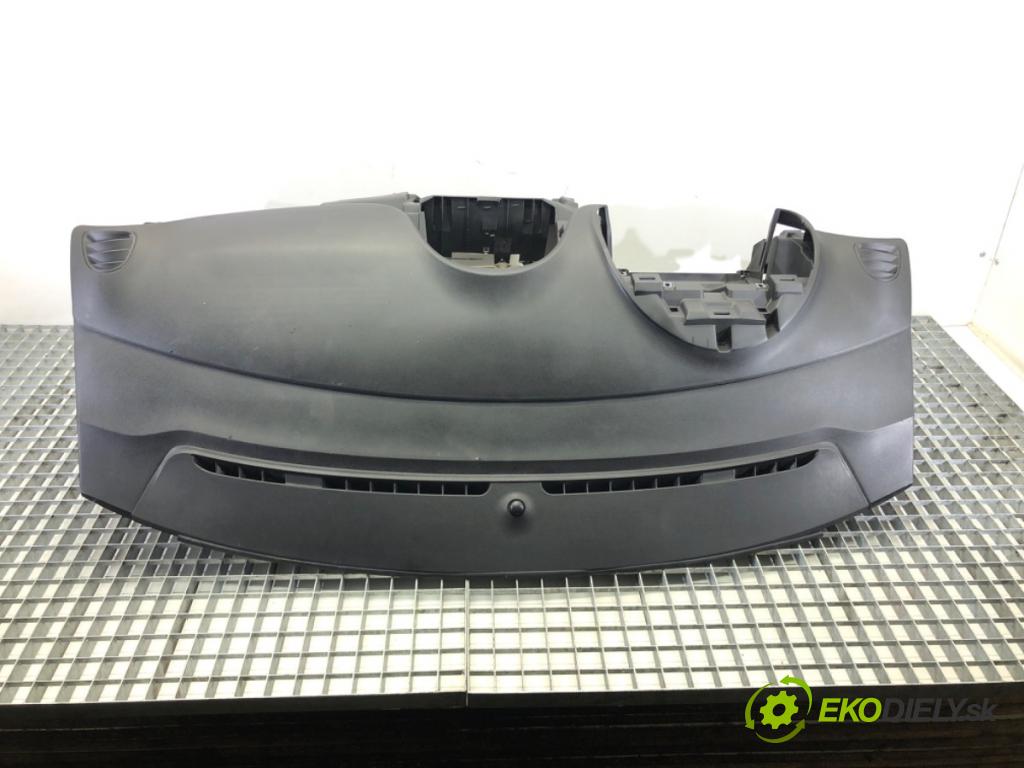 FIAT PUNTO EVO (199_) 2008 - 2022    1.2 51 kW [69 KM] benzyna 2009 - 2012  Palubná doska  (Palubné dosky)