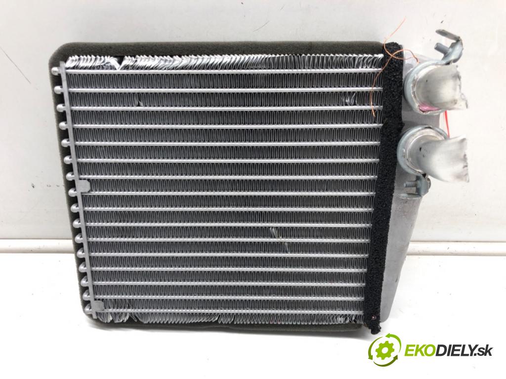 SKODA OCTAVIA II Combi (1Z5) 2004 - 2013    1.6 75 kW [102 KM] benzyna 2004 - 2013  Výhrevné teleso, radiátor kúrenia 1K0819031B (Radiátory kúrenia)