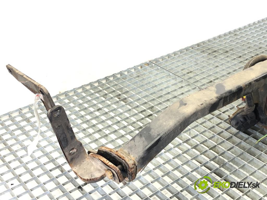 PEUGEOT 308 SW II (LC_, LJ_, LR_, LX_, L4_) 2014 - 2021    1.6 BlueHDi 120 88 kW [120 KM] olej napędowy 2014   Hák tažné zařízení 1608472480