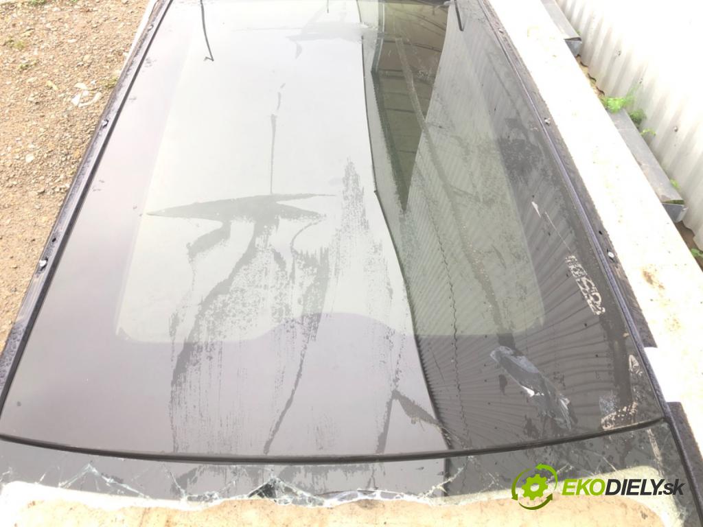PEUGEOT 308 SW II (LC_, LJ_, LR_, LX_, L4_) 2014 - 2021    1.6 BlueHDi 120 88 kW [120 KM] olej napędowy 2014   střecha střešní okno PANORÁMA
