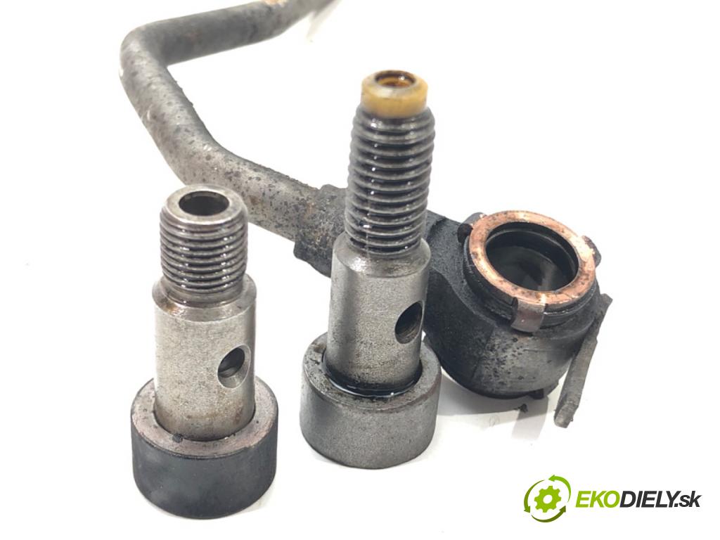 PEUGEOT 308 SW II (LC_, LJ_, LR_, LX_, L4_) 2014 - 2021    1.6 BlueHDi 120 88 kW [120 KM] olej napędowy 2014   rúrka turba 9806878180 (Hadice intercoolera)