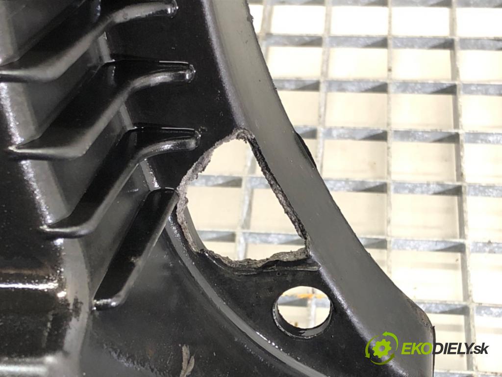 VW PASSAT B6 Variant (3C5) 2005 - 2011    1.9 TDI 77 kW [105 KM] olej napędowy 2005 - 2010  držák přední část  (Výztuhy přední)