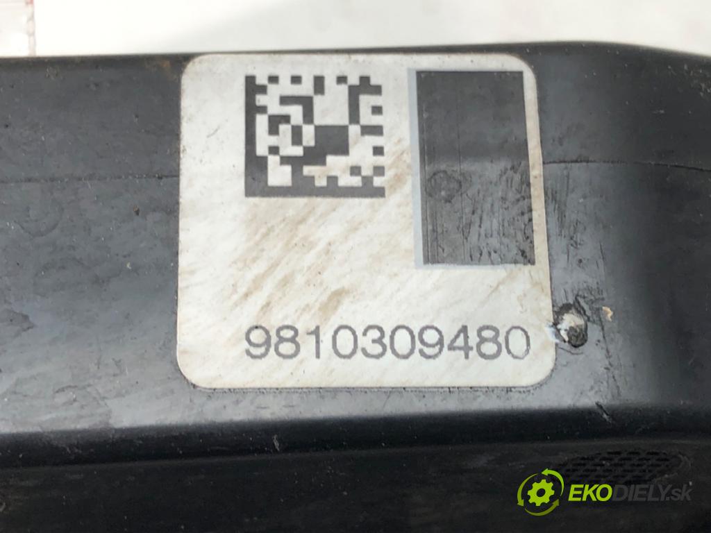 PEUGEOT 308 SW II (LC_, LJ_, LR_, LX_, L4_) 2014 - 2021    1.6 BlueHDi 120 88 kW [120 KM] olej napędowy 2014   zámok dveře levý přední část 9810309480