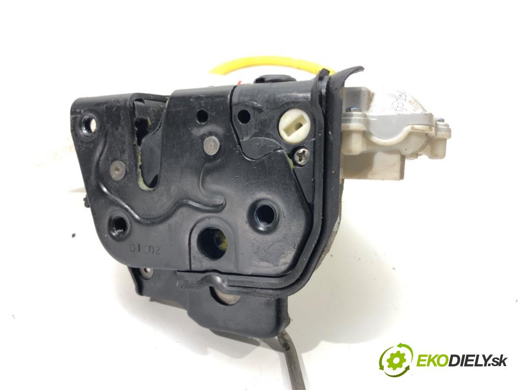 SEAT EXEO (3R2) 2008 - 2013    2.0 TDI 105 kW [143 KM] olej napędowy 2008 - 2013  zámok dveře pravý zadní část
