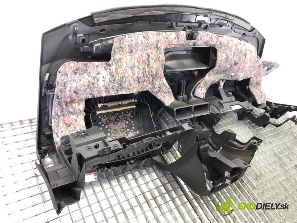 FIAT PUNTO EVO (199_) 2008 - 2022    1.3 D Multijet 70 kW [95 KM] olej napędowy 2009 -   Palubná doska  (Palubné dosky)