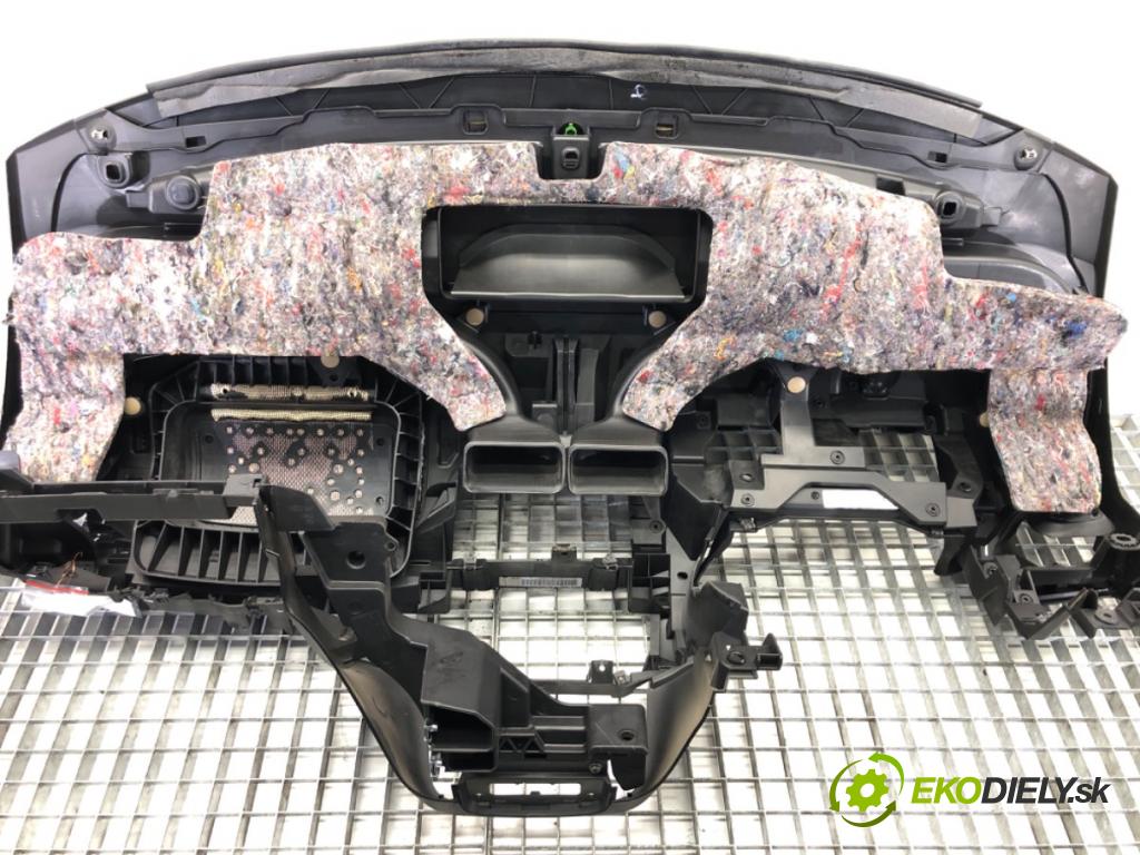 FIAT PUNTO EVO (199_) 2008 - 2022    1.3 D Multijet 70 kW [95 KM] olej napędowy 2009 -   Palubná doska  (Palubné dosky)