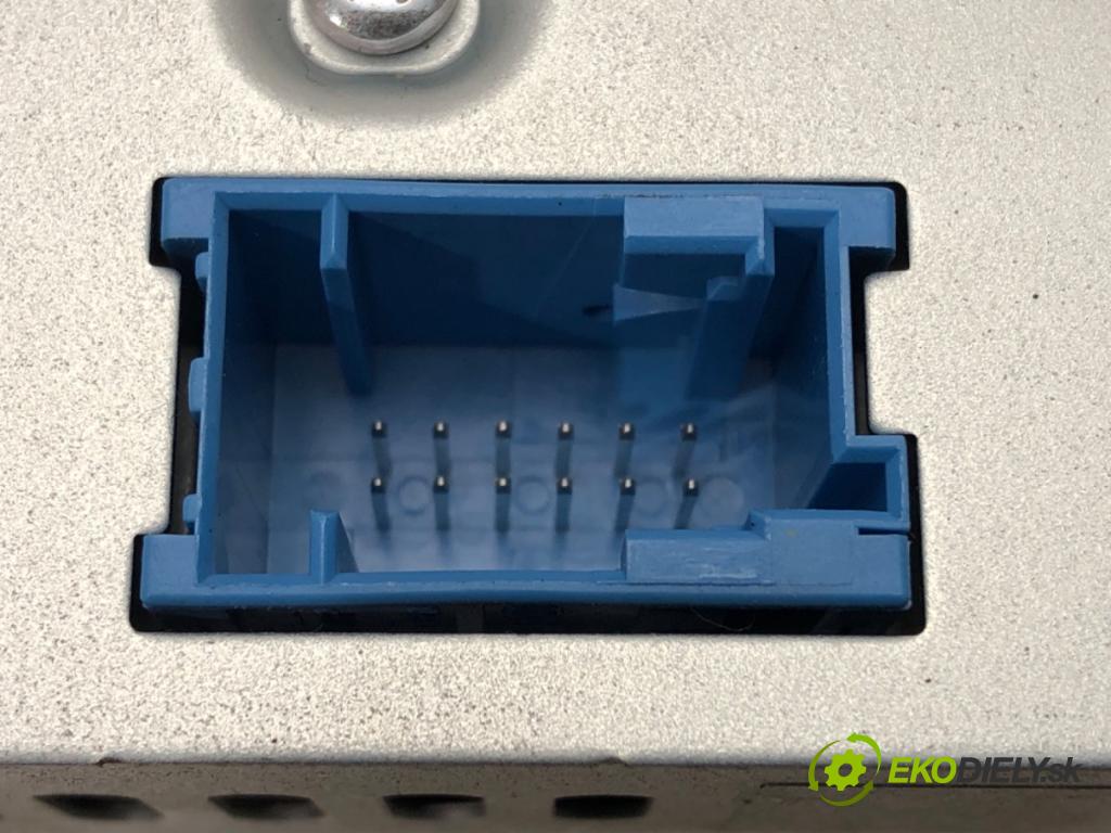 PEUGEOT 308 II (LB_, LP_, LW_, LH_, L3_) 2013 - 2021    1.6 HDi / BlueHDi 115 85 kW [115 KM] olej napędowy  čítač navigácie 9805593680 (Ostatné)