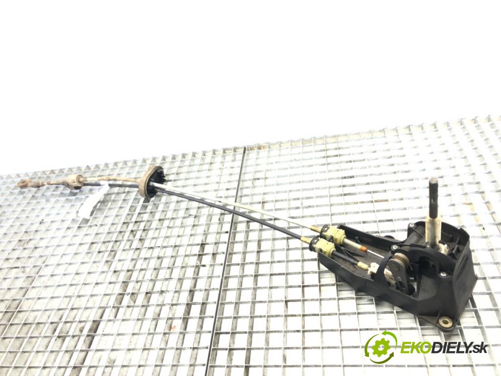 OPEL VECTRA C (Z02) 2002 - 2009    1.6 16V (F69) 74 kW [100 KM] benzyna 2004 - 2005  Kulisa 024456028 (Rýchlostné páky / kulisy)