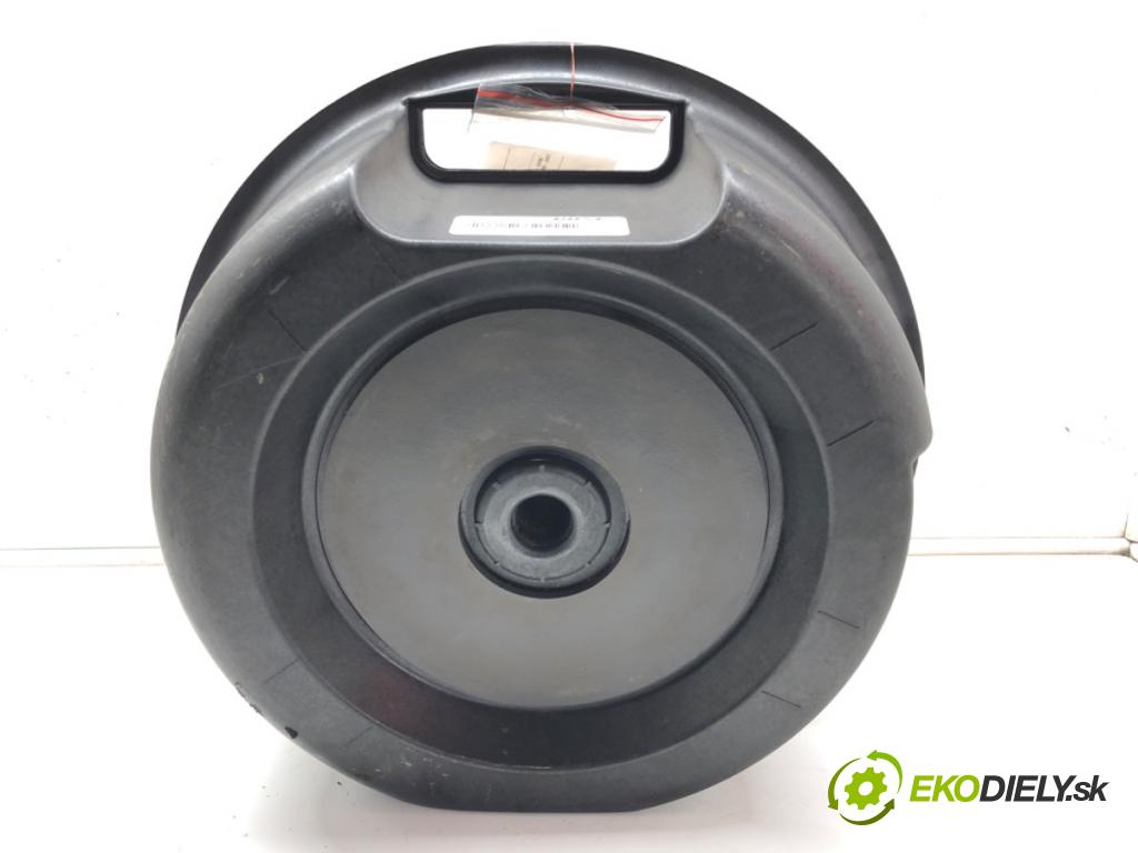 MAZDA 6 Station Wagon (GY) 2002 - 2008    2.0 DI (GY19) 105 kW [143 KM] olej napędowy 2005 -  subwoofer BOSE GJ5A66960 (Audio zariadenia)