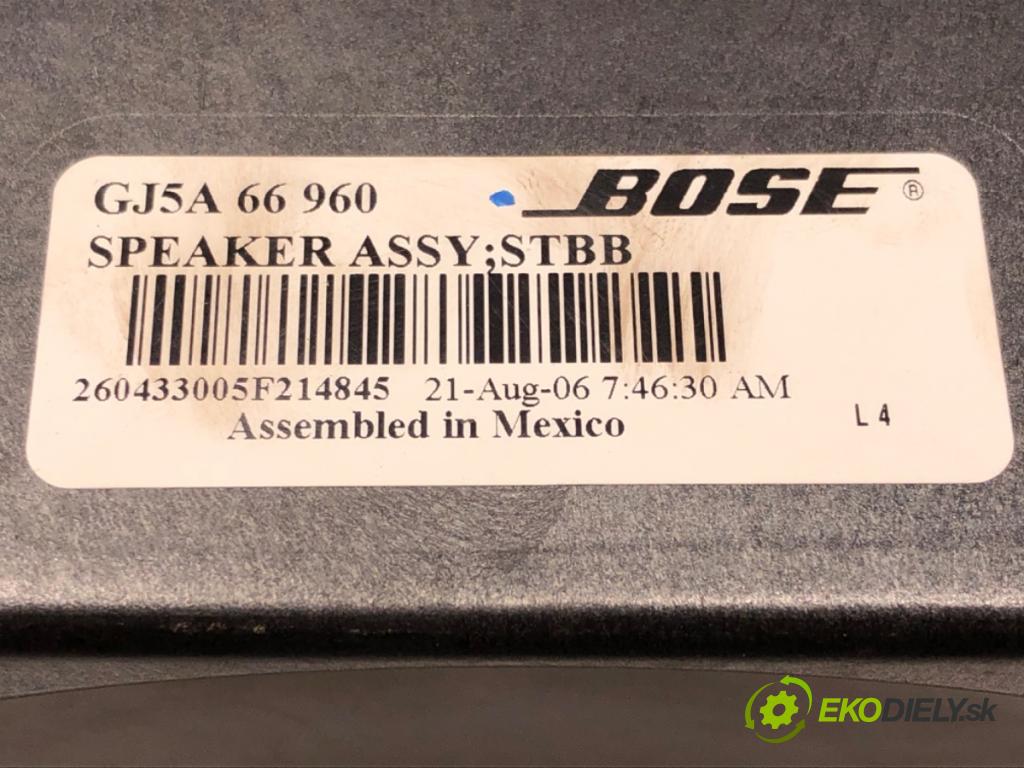 MAZDA 6 Station Wagon (GY) 2002 - 2008    2.0 DI (GY19) 105 kW [143 KM] olej napędowy 2005 -  subwoofer BOSE GJ5A66960 (Audio zariadenia)