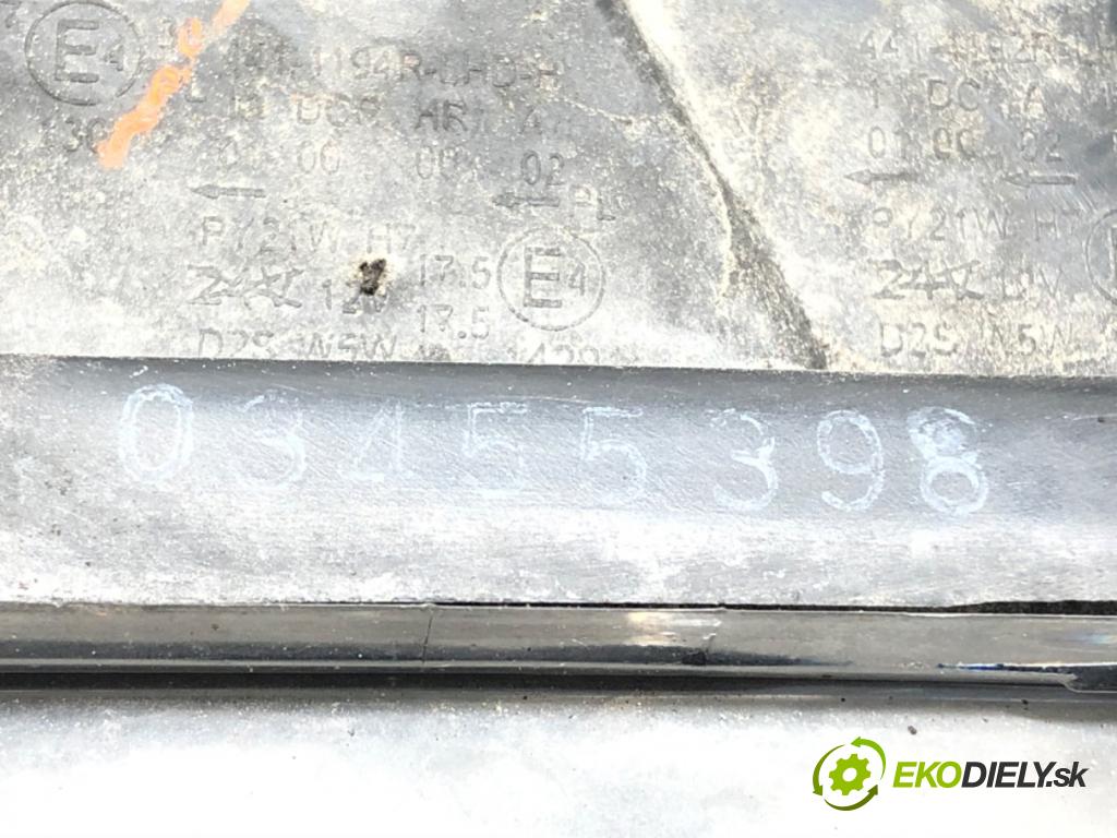 AUDI A6 C5 Avant (4B5) 1997 - 2005    2.5 TDI 110 kW [150 KM] olej napędowy 1997 - 2005  Svetlomet pravy predný