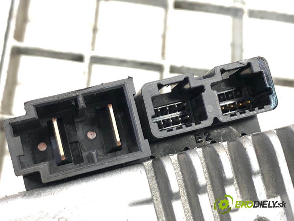 RENAULT CLIO IV (BH_) 2012 - 2022    1.5 dCi 90 66 kW [90 KM] olej napędowy 2012 - 2022  Pumpa servočerpadlo 488106198R (Servočerpadlá, pumpy riadenia)