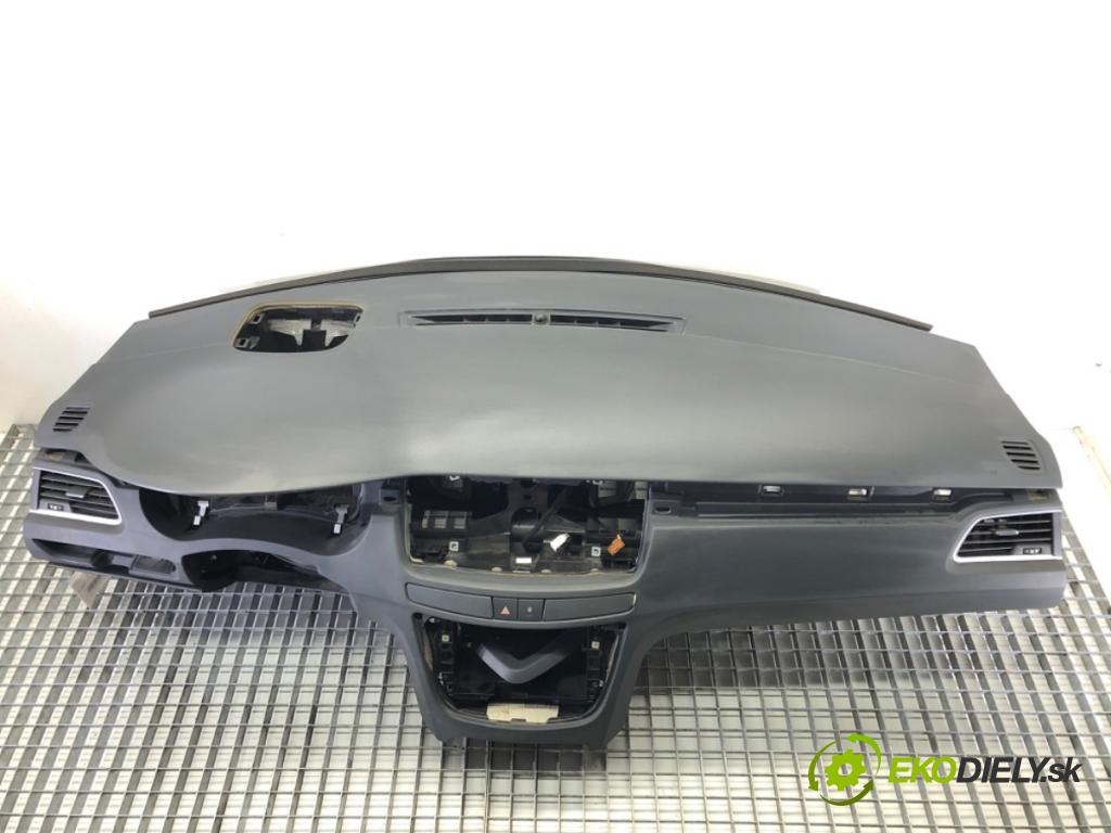 PEUGEOT 508 I (8D_) 2010 - 2018    2.0 HDi 120 kW [163 KM] olej napędowy 2010 - 2018  Palubná doska  (Palubné dosky)