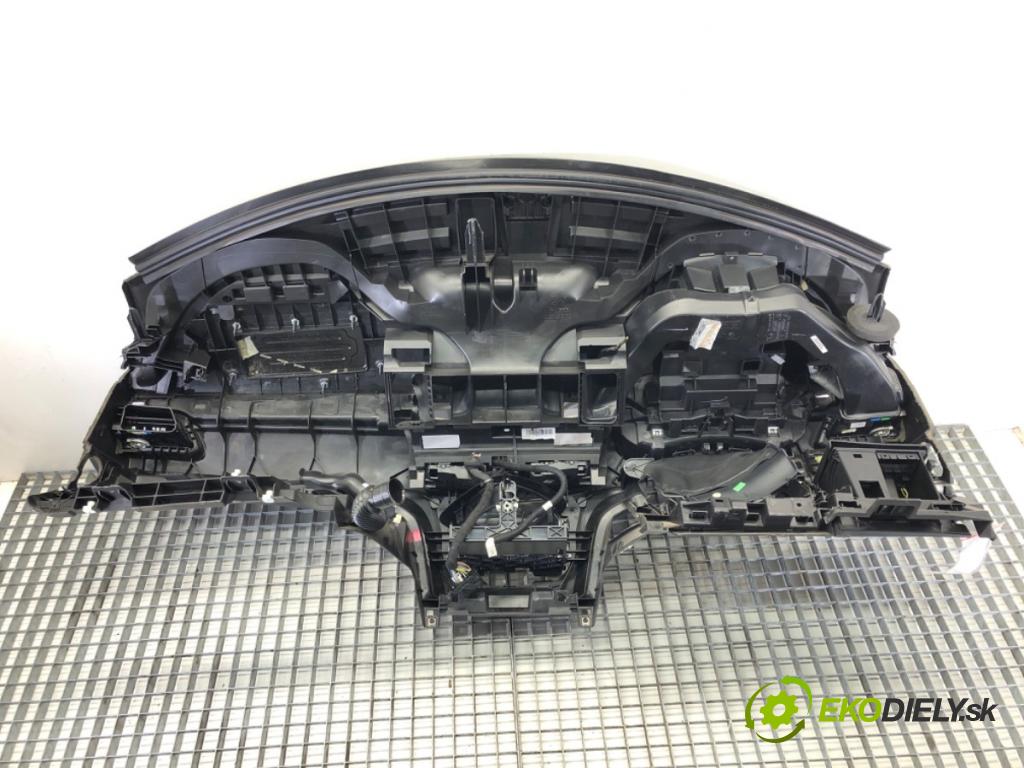 PEUGEOT 508 I (8D_) 2010 - 2018    2.0 HDi 120 kW [163 KM] olej napędowy 2010 - 2018  Palubná doska  (Palubné dosky)