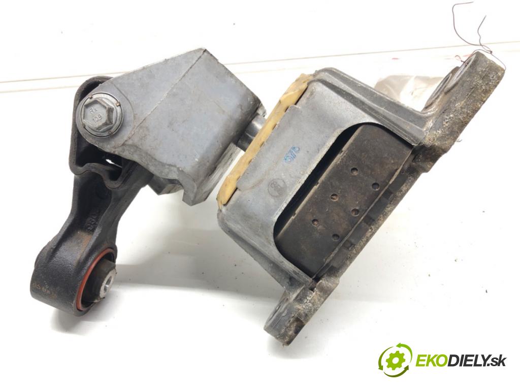 PEUGEOT 508 I (8D_) 2010 - 2018    2.0 HDi 120 kW [163 KM] olej napędowy 2010 - 2018  AirBag Motor ľavá strana  (Držiaky motora)