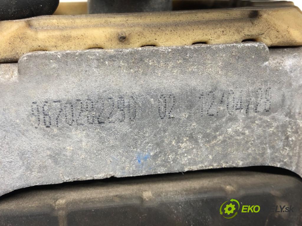 PEUGEOT 508 I (8D_) 2010 - 2018    2.0 HDi 120 kW [163 KM] olej napędowy 2010 - 2018  AirBag Motor ľavá strana  (Držiaky motora)