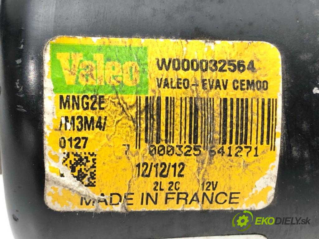 PEUGEOT 301 2012 - 2022    1.6 HDI 90 68 kW [92 KM] olej napędowy 2012 - 2022  Mechanizmus stieračov predný W000032564 (Motorčeky stieračov predné)