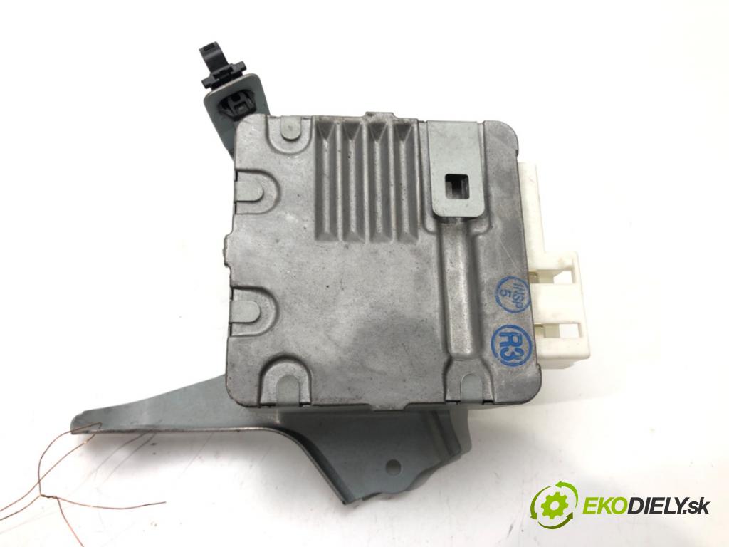 TOYOTA YARIS (_P9_) 2005 - 2014    1.0 VVT-i (KSP90_) 51 kW [69 KM] benzyna 2005 - 20  Modul servočerpadlo 89650-52050 (Ostatné)