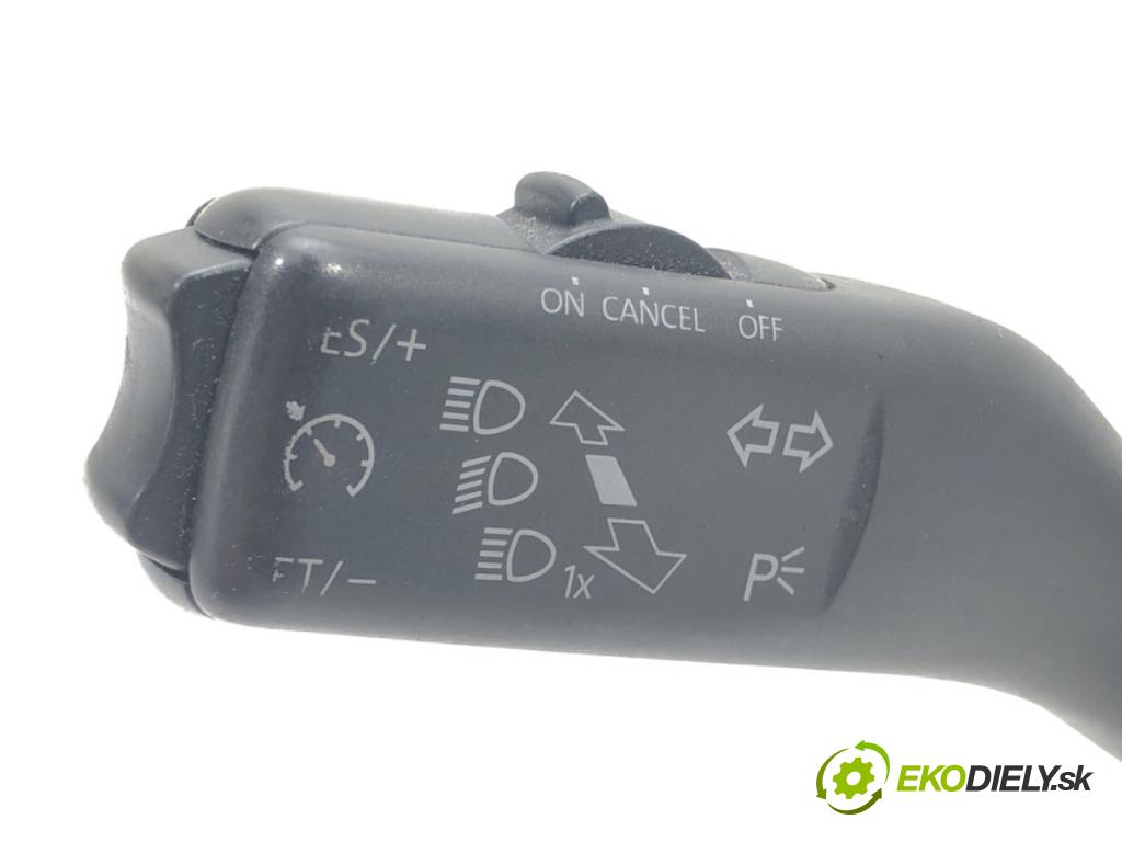 VW TOURAN (1T3) 2010 - 2015    1.6 TDI 77 kW [105 KM] olej napędowy 2010 - 2015  Prepínač kombinovaný 5K0953501DJ (Prepínače, spínače, tlačidlá a ovládače kúrenia)