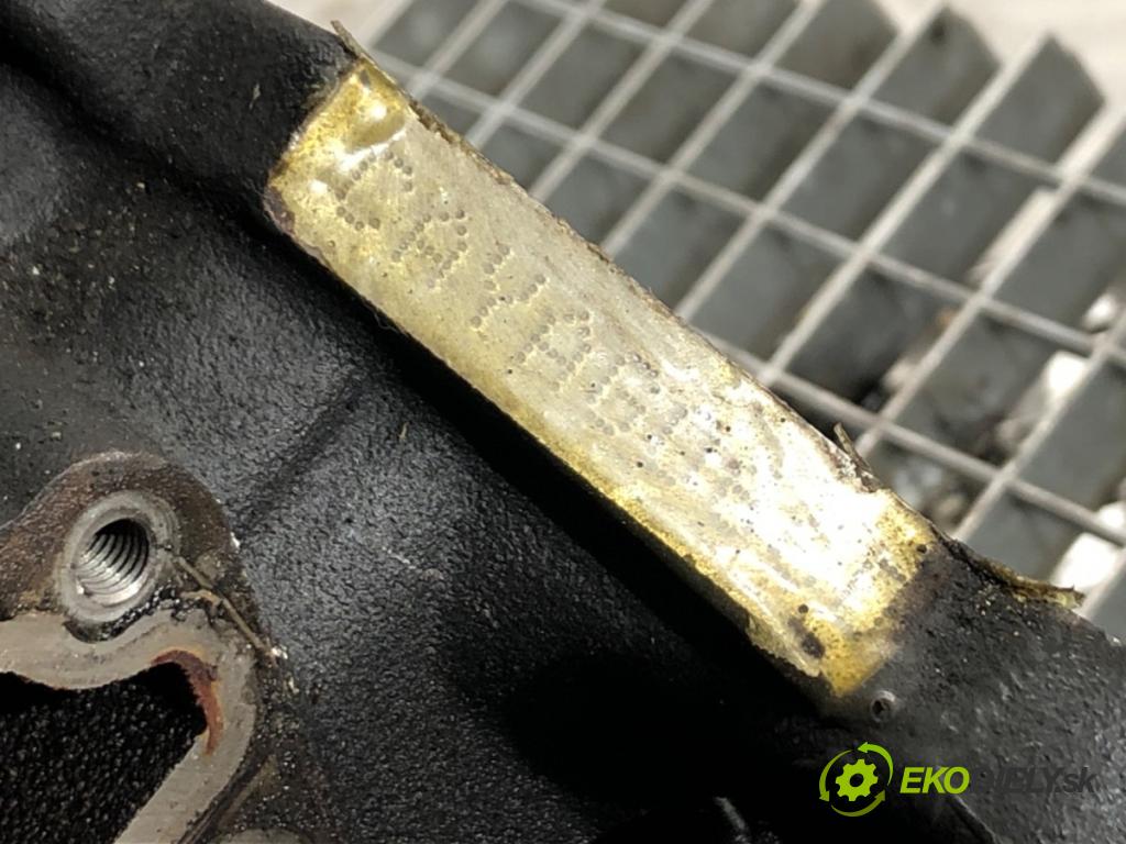 VW TOURAN (1T3) 2010 - 2015    1.6 TDI 77 kW [105 KM] olej napędowy 2010 - 2015  Motor CAYA (Motory (kompletné))