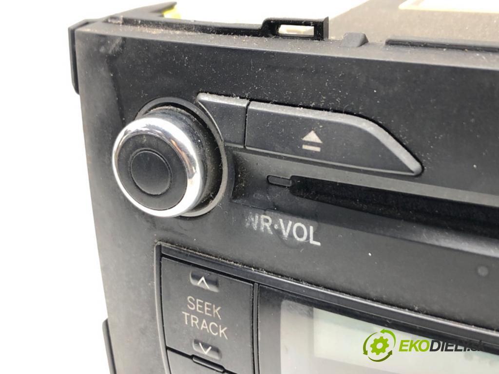 TOYOTA AURIS (_E15_) 2006 - 2012    1.4 D-4D (NDE150_) 66 kW [90 KM] olej napędowy 200  RADIO 86120-02510 (Audio zariadenia)