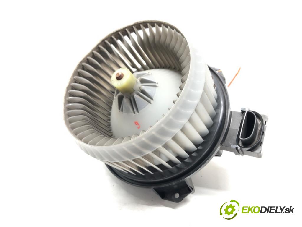 TOYOTA AURIS (_E15_) 2006 - 2012    1.4 D-4D (NDE150_) 66 kW [90 KM] olej napędowy 200  ventilátor kúrenia AV272700-5151
