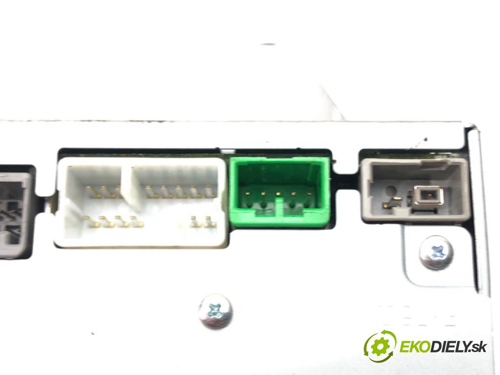 HONDA CR-V III (RE_) 2006 - 2022    2.0 i-VTEC (RE5, RE1) 110 kW [150 KM] benzyna 2007  RADIO 39100-SWA-G212-M1 (Audio zariadenia)