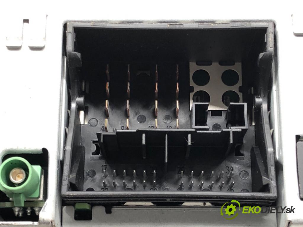 AUDI A4 B8 (8K2) 2007 - 2015    S4 quattro 245 kW [333 KM] benzyna 2008 - 2015  RADIO Navigácia 8R1035746C (Audio zariadenia)