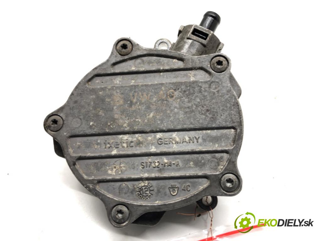 AUDI A4 B8 (8K2) 2007 - 2015    S4 quattro 245 kW [333 KM] benzyna 2008 - 2015  pumpa vakuová 06E145100R
