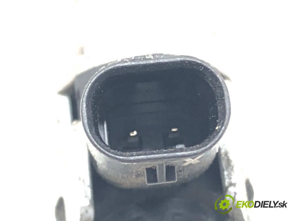 AUDI A4 B8 (8K2) 2007 - 2015    S4 quattro 245 kW [333 KM] benzyna 2008 - 2015  Lišta vstrekovacia 06E130090F 06E036P (Vstrekovacie lišty)